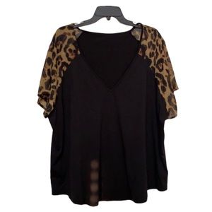 Sheer sleeve leopard top